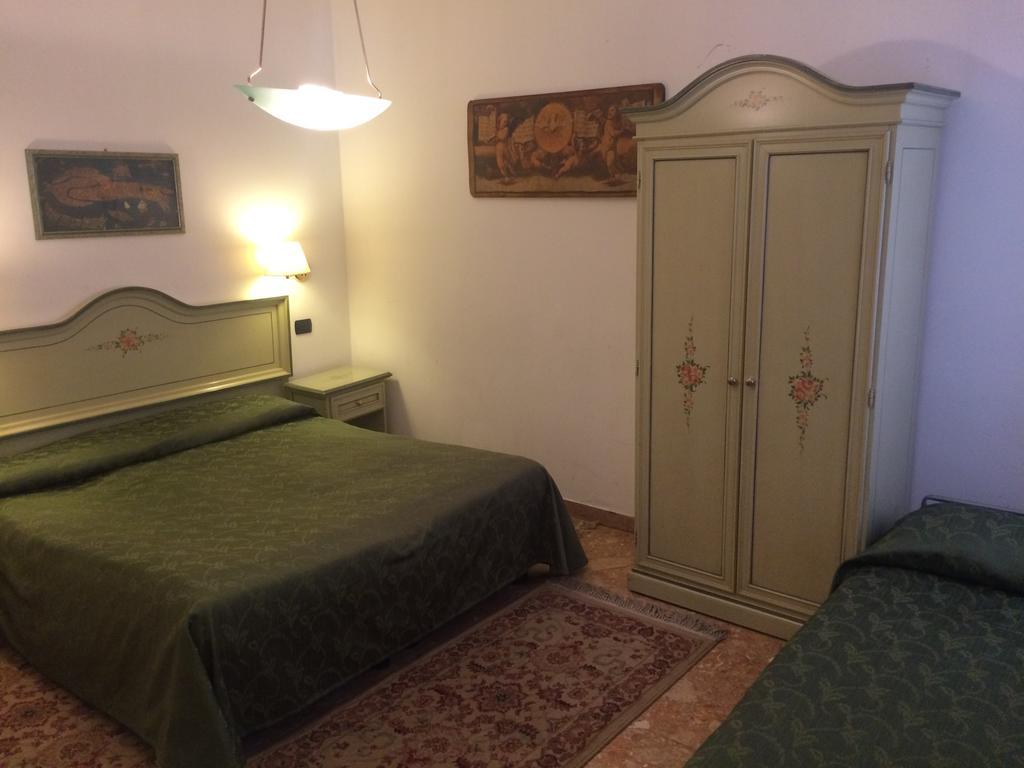 Ca Del Pozzo Hotel Venesia Bagian luar foto